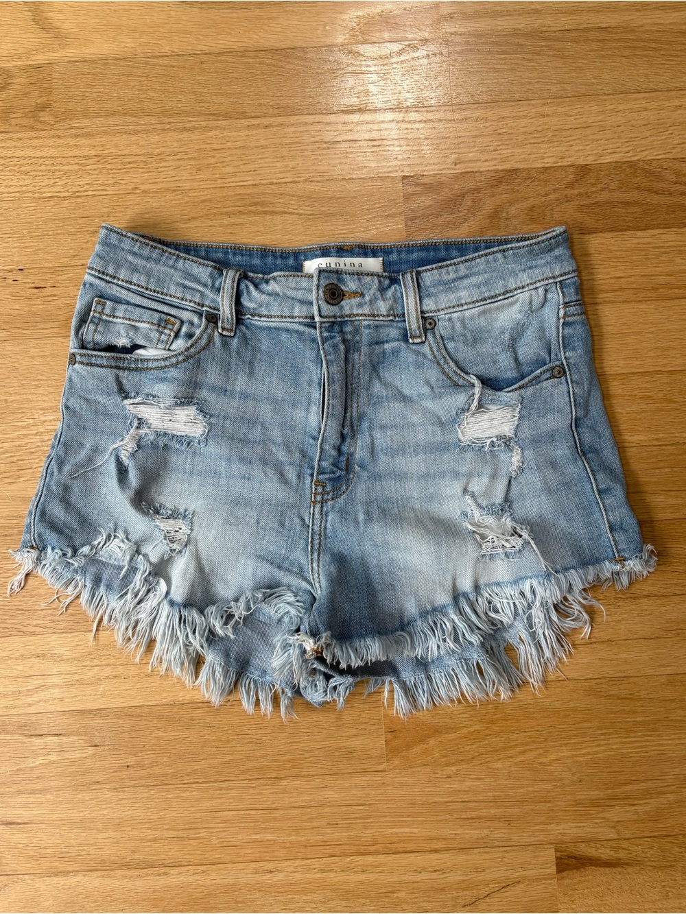 Eunina Distressed Frayed Hem Jean Shorts Size Small in Excellent Condition